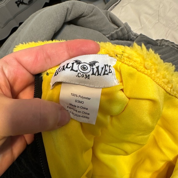 Halloween Pumpkin Hoodie, Hat and Booties & Bumble Bee Costume Baby 0-3 months - Picture 10 of 13